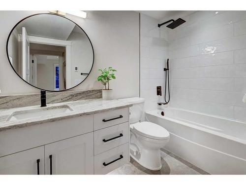 16 Calandar Road Nw, Calgary, AB - Indoor Photo Showing Bathroom