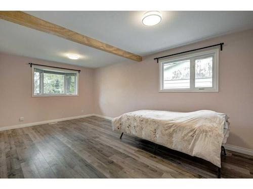 1419 Lake Ontario Road Se, Calgary, AB - Indoor Photo Showing Bedroom
