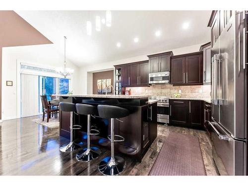159 Evergreen Circle Sw, Calgary, AB - Indoor Photo Showing Kitchen With Upgraded Kitchen