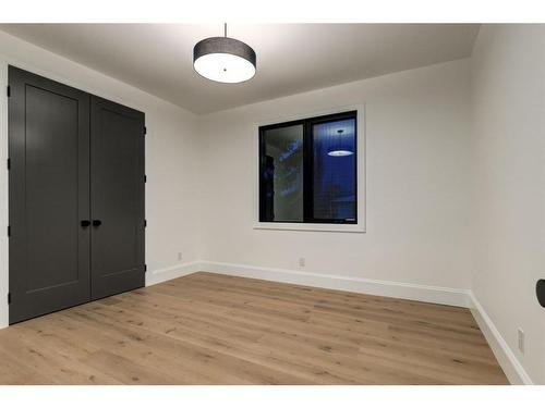 1426 4A Street Nw, Calgary, AB - Indoor Photo Showing Other Room