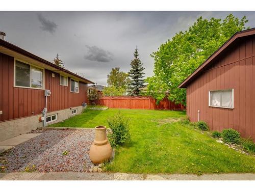 116 Silvercreek Drive Nw, Calgary, AB - Outdoor With Exterior