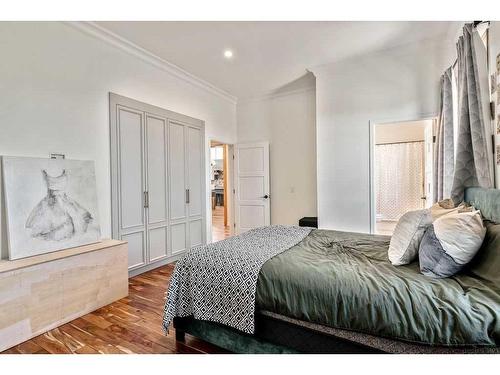 252121 2157 Drive West, Rural Foothills County, AB - Indoor Photo Showing Bedroom