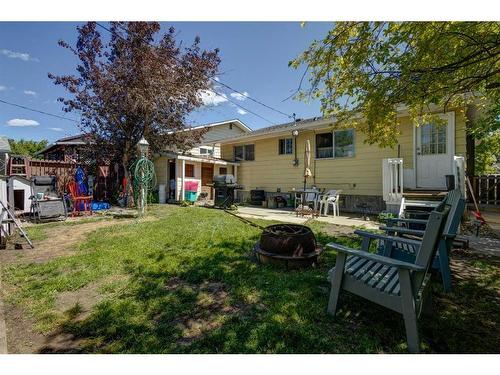 4243 Doverview Drive Se, Calgary, AB - Outdoor