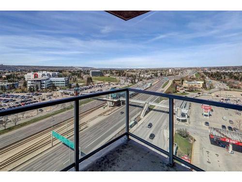 1207-3830 Brentwood Road Nw, Calgary, AB - Outdoor With View