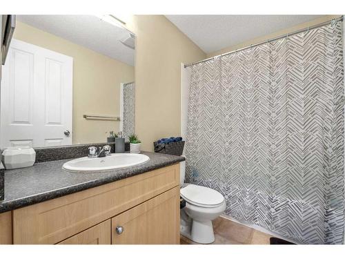 2201-333 Taravista Drive Ne, Calgary, AB - Indoor Photo Showing Bathroom