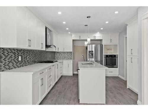 283129 Township Road 250, Rural Rocky View County, AB - Indoor Photo Showing Kitchen With Stainless Steel Kitchen With Upgraded Kitchen