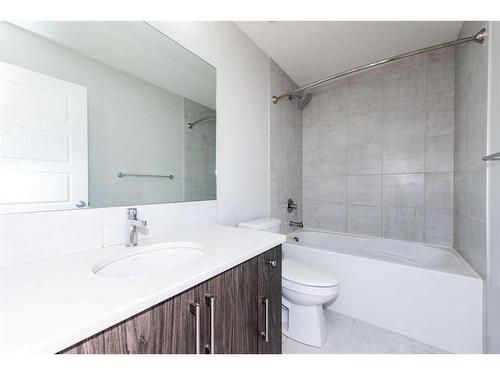 122 Cornerbrook Manor Ne, Calgary, AB - Indoor Photo Showing Bathroom