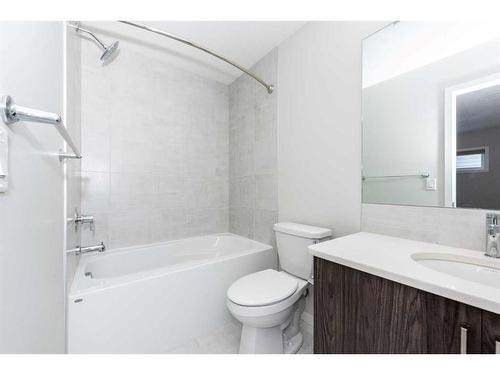 122 Cornerbrook Manor Ne, Calgary, AB - Indoor Photo Showing Bathroom