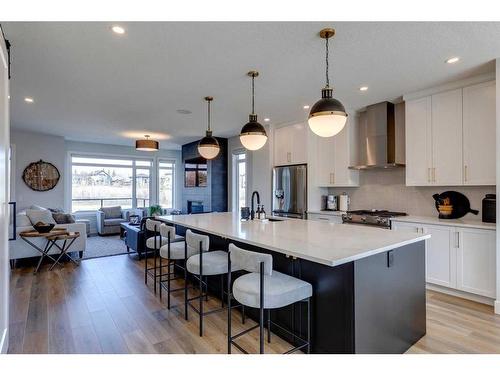 24 Royal Elm Green Nw, Calgary, AB - Indoor Photo Showing Kitchen With Upgraded Kitchen