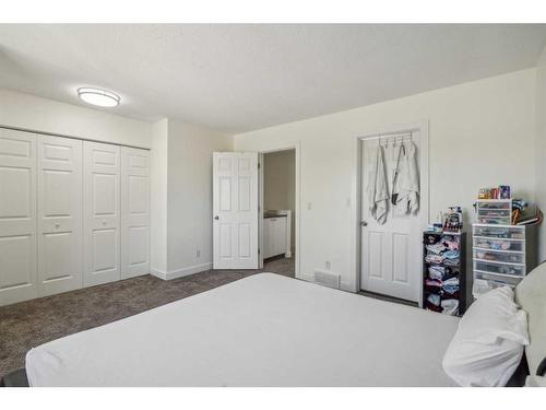 148 Castlegreen Close Ne, Calgary, AB - Indoor Photo Showing Bedroom