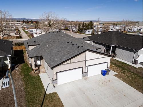 79 Harvest Square, Claresholm, AB - Outdoor