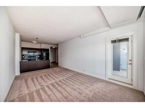 1511-8880 Horton Road Sw, Calgary, AB - Indoor Photo Showing Other Room