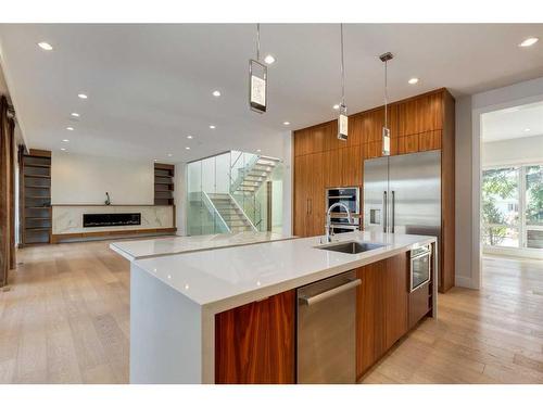 1512 21A Street Nw, Calgary, AB - Indoor Photo Showing Kitchen With Stainless Steel Kitchen With Upgraded Kitchen