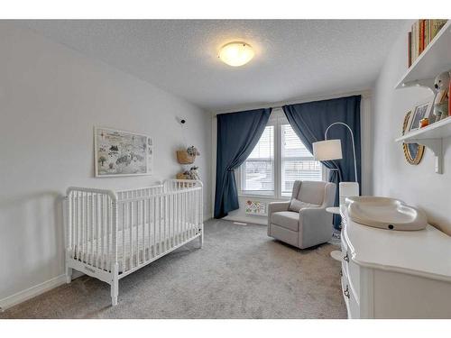 114 Masters Point Se, Calgary, AB - Indoor Photo Showing Bedroom