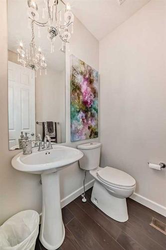37 Auburn Shores Manor Se, Calgary, AB - Indoor Photo Showing Bathroom