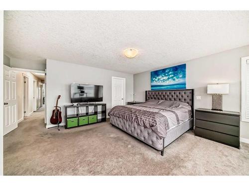 37 Auburn Shores Manor Se, Calgary, AB - Indoor Photo Showing Bedroom