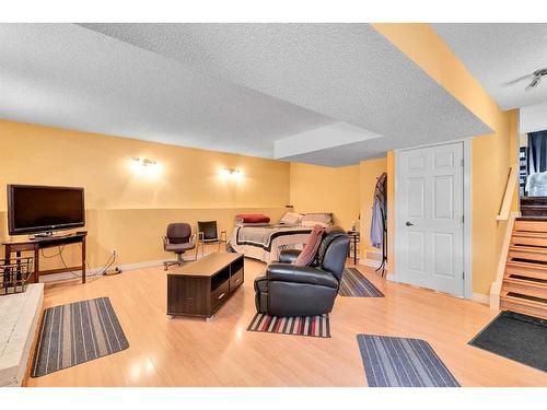 72 Templemont Drive Ne, Calgary, AB - Indoor Photo Showing Other Room