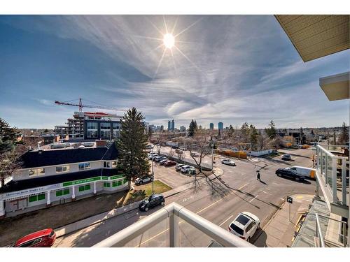 406-119 19 Street Nw, Calgary, AB - Outdoor With View