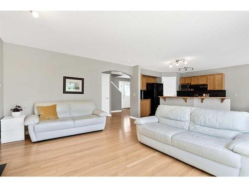 65 Everwoods Close Sw, Calgary, AB - Indoor Photo Showing Living Room