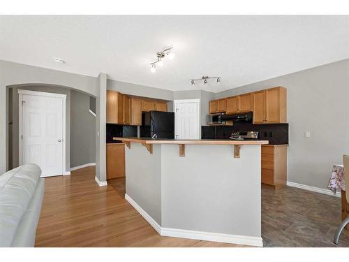 65 Everwoods Close Sw, Calgary, AB - Indoor Photo Showing Kitchen