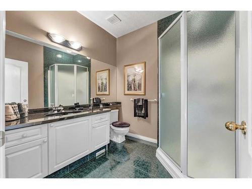 658 East Chestermere Drive, Chestermere, AB - Indoor Photo Showing Bathroom