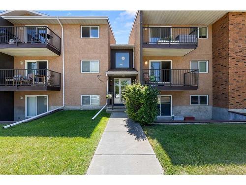 206-27 Bennett Street, Red Deer, AB - Outdoor With Balcony With Facade