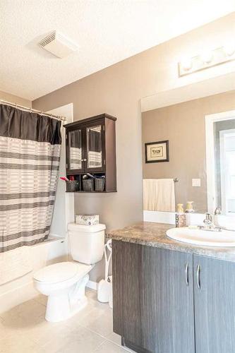 314-100 Cranfield Common Se, Calgary, AB - Indoor Photo Showing Bathroom