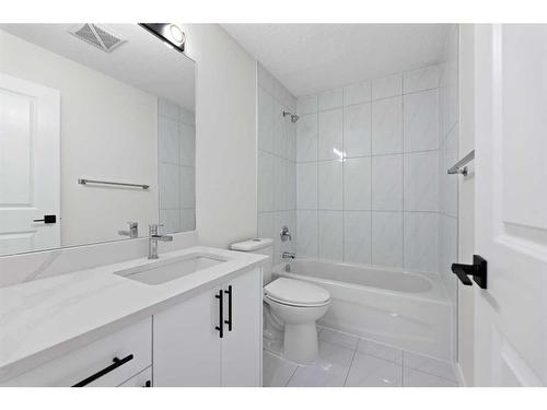216 Whitehorn Crescent Ne, Calgary, AB - Indoor Photo Showing Bathroom