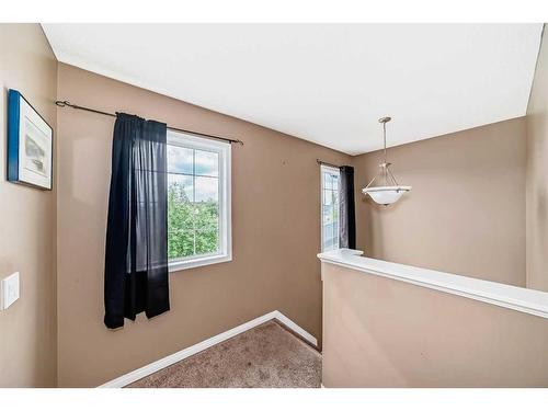 187 Silver Springs Way Nw, Airdrie, AB - Indoor Photo Showing Other Room