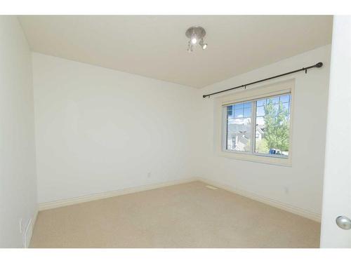133 Evergreen Plaza Sw, Calgary, AB - Indoor Photo Showing Other Room