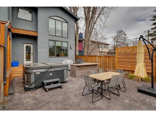 2007 24 Avenue Nw, Calgary, AB - Outdoor