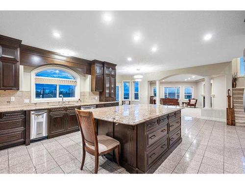 235200 Range Road 281, Rural Rocky View County, AB - Indoor Photo Showing Kitchen With Upgraded Kitchen