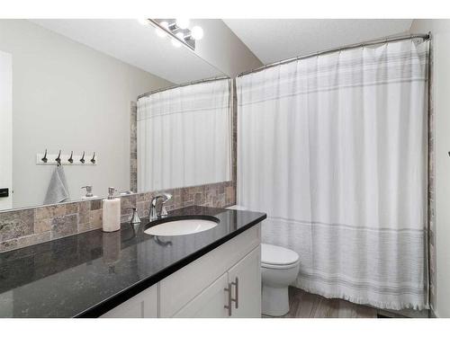 166 Tuscany Valley Drive Nw, Calgary, AB - Indoor Photo Showing Bathroom