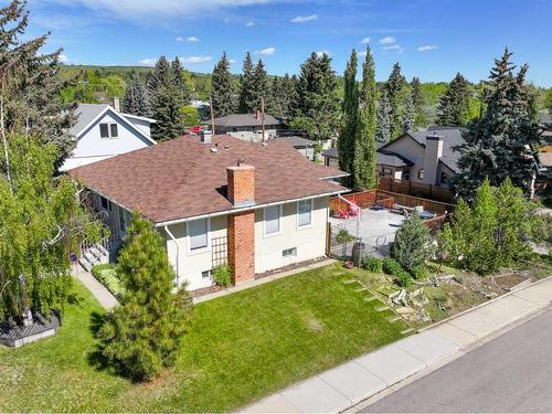 22 Coleridge Road Nw, Calgary, AB - Outdoor