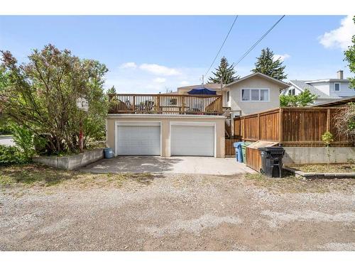 22 Coleridge Road Nw, Calgary, AB - Outdoor