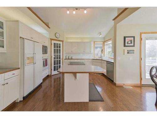 64 Coral Springs Boulevard Ne, Calgary, AB - Indoor Photo Showing Kitchen