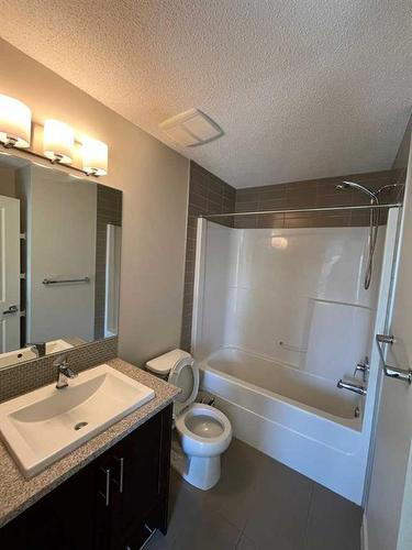 105 Sherwood Row Nw, Calgary, AB - Indoor Photo Showing Bathroom