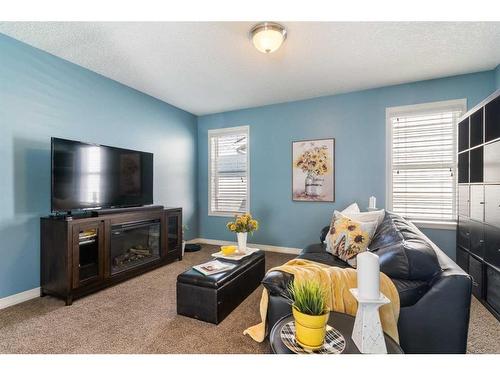75 Chaparral Valley Way Se, Calgary, AB - Indoor Photo Showing Living Room