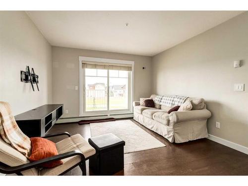 4305-155 Skyview Ranch Way Ne, Calgary, AB - Indoor Photo Showing Living Room