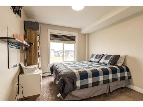 4305-155 Skyview Ranch Way Ne, Calgary, AB - Indoor Photo Showing Bedroom