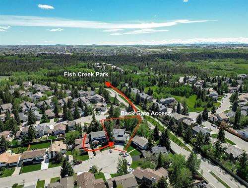 240 Woodridge Place Sw, Calgary, AB - Outdoor With View