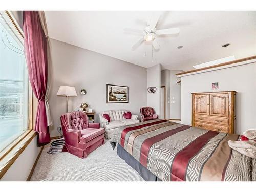 28 Eagleview Gate, Cochrane, AB - Indoor Photo Showing Bedroom