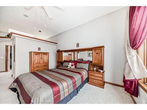 28 Eagleview Gate, Cochrane, AB - Indoor Photo Showing Bedroom