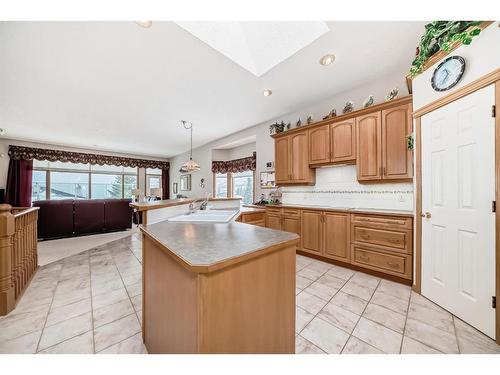 28 Eagleview Gate, Cochrane, AB - Indoor Photo Showing Kitchen