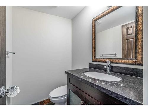 3803 1 Street Nw, Calgary, AB - Indoor Photo Showing Bathroom