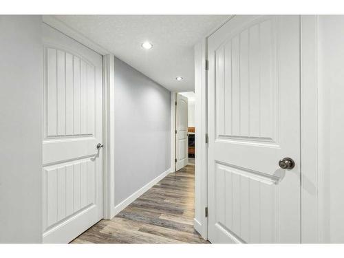 147 Royal Oak Mews Nw, Calgary, AB - Indoor Photo Showing Other Room