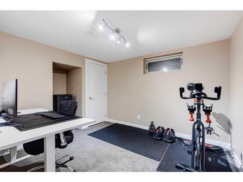 213 Havenhurst Crescent Sw, Calgary, AB - Indoor Photo Showing Office