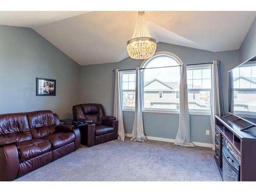 2237 Bayside Road Sw, Airdrie, AB - Indoor Photo Showing Living Room