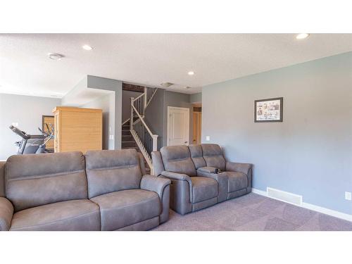 2237 Bayside Road Sw, Airdrie, AB - Indoor Photo Showing Living Room