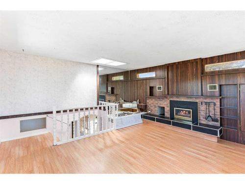 35 Glenview Drive Sw, Calgary, AB - Indoor With Fireplace